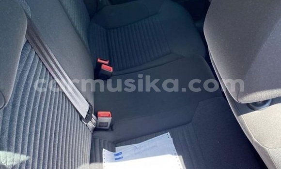 Tenga Tsaru Volkswagen Polo Tsvuku Mota in Beitbridge in Matabeleland South Tenga Tsaru Volkswagen Polo Tsvuku Mota in Beitbridge in Matabeleland South