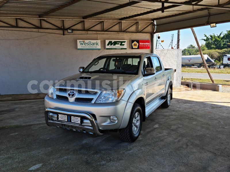 Big with watermark toyota hilux matabeleland south beitbridge 23059