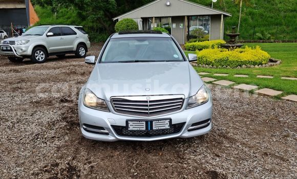 Tenga Tsaru Mercedes-Benz C-Classe Sirivha Mota in Beitbridge in Matabeleland South Tenga Tsaru Mercedes-Benz C-Classe Sirivha Mota in Beitbridge in Matabeleland South