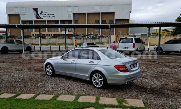 Tenga Tsaru Mercedes-Benz C-Classe Sirivha Mota in Beitbridge in Matabeleland South Tenga Tsaru Mercedes-Benz C-Classe Sirivha Mota in Beitbridge in Matabeleland South