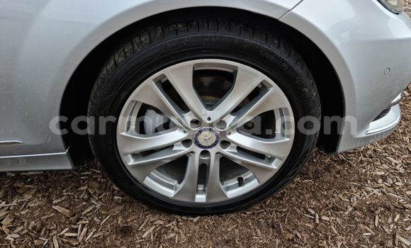 Tenga Tsaru Mercedes-Benz C-Classe Sirivha Mota in Beitbridge in Matabeleland South Tenga Tsaru Mercedes-Benz C-Classe Sirivha Mota in Beitbridge in Matabeleland South