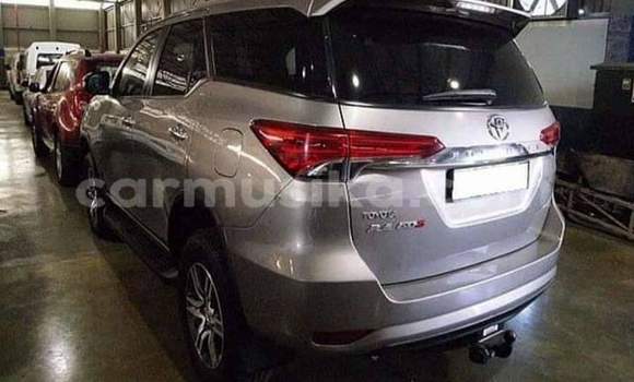 Tenga Tsaru Toyota Fortuner Sirivha Mota in Beitbridge in Matabeleland South Tenga Tsaru Toyota Fortuner Sirivha Mota in Beitbridge in Matabeleland South