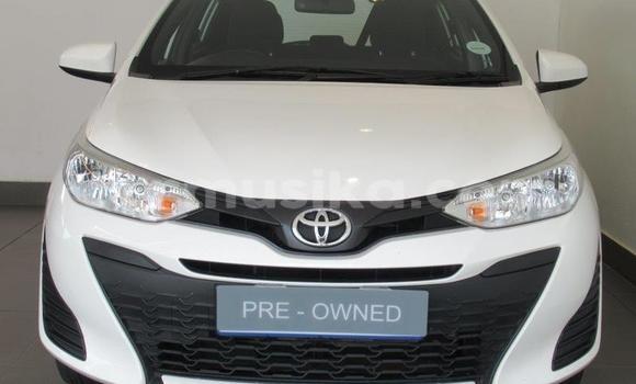 Buy Used Toyota Yaris Silver Car in Beitbridge in Matabeleland South Buy Used Toyota Yaris Silver Car in Beitbridge in Matabeleland South