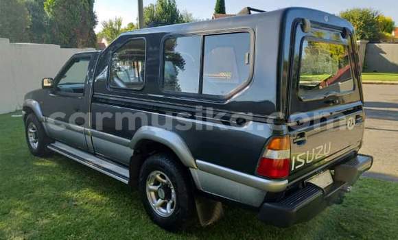 Tenga Tsaru Isuzu KB Girinhi Mota in Beitbridge in Matabeleland South Tenga Tsaru Isuzu KB Girinhi Mota in Beitbridge in Matabeleland South