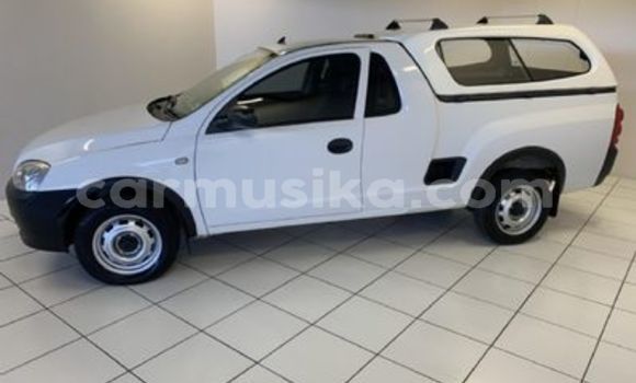 Acheter Occasion Voiture Opel Corsa Blanc à Beitbridge, Matabeleland South Acheter Occasion Voiture Opel Corsa Blanc à Beitbridge, Matabeleland South