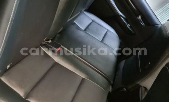 Acheter Occasion Voiture Toyota Hilux Blanc à Beitbridge, Matabeleland South Acheter Occasion Voiture Toyota Hilux Blanc à Beitbridge, Matabeleland South