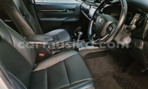 Acheter Occasion Voiture Toyota Hilux Blanc à Beitbridge, Matabeleland South Acheter Occasion Voiture Toyota Hilux Blanc à Beitbridge, Matabeleland South