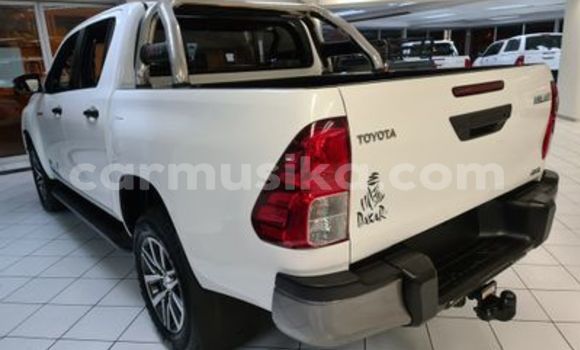 Acheter Occasion Voiture Toyota Hilux Blanc à Beitbridge, Matabeleland South Acheter Occasion Voiture Toyota Hilux Blanc à Beitbridge, Matabeleland South