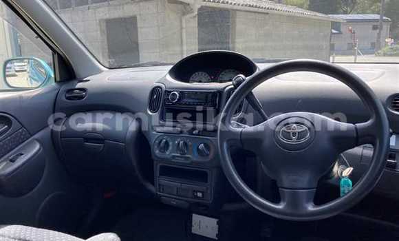 Acheter Occasion Voiture Toyota FunCargo Bleu à Beitbridge, Matabeleland South Acheter Occasion Voiture Toyota FunCargo Bleu à Beitbridge, Matabeleland South