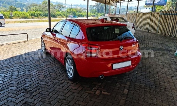 Acheter Occasion Voiture BMW 1-Series Rouge à Beitbridge, Matabeleland South Acheter Occasion Voiture BMW 1-Series Rouge à Beitbridge, Matabeleland South