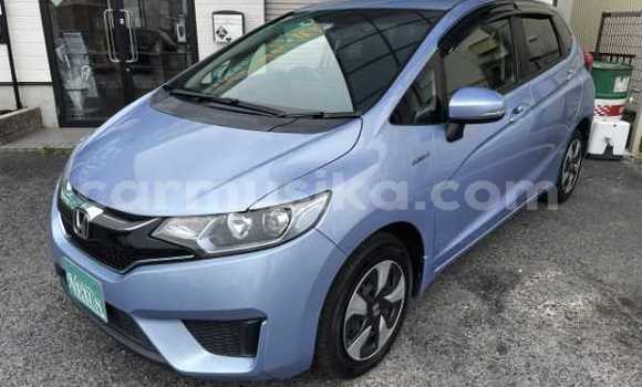 Buy Used Honda Fit Blue Car in Beitbridge in Matabeleland South Buy Used Honda Fit Blue Car in Beitbridge in Matabeleland South