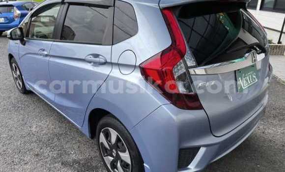 Buy Used Honda Fit Blue Car in Beitbridge in Matabeleland South Buy Used Honda Fit Blue Car in Beitbridge in Matabeleland South