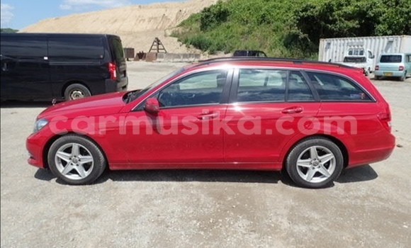 Tenga Tsaru Mercedes-Benz C-Classe Tsvuku Mota in Beitbridge in Matabeleland South Tenga Tsaru Mercedes-Benz C-Classe Tsvuku Mota in Beitbridge in Matabeleland South