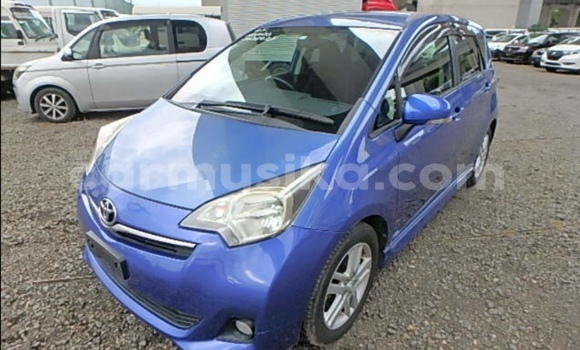 Buy Used Toyota Ractis Blue Car in Beitbridge in Matabeleland South Buy Used Toyota Ractis Blue Car in Beitbridge in Matabeleland South