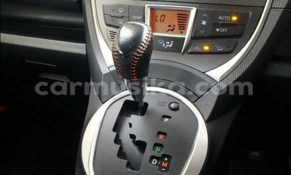 Acheter Occasion Voiture Toyota Ractis Bleu à Beitbridge, Matabeleland South Acheter Occasion Voiture Toyota Ractis Bleu à Beitbridge, Matabeleland South