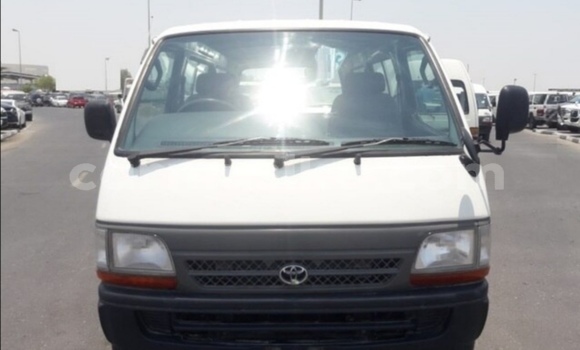 Tenga Tsaru Toyota Hiace Chena Mota in Beitbridge in Matabeleland South Tenga Tsaru Toyota Hiace Chena Mota in Beitbridge in Matabeleland South