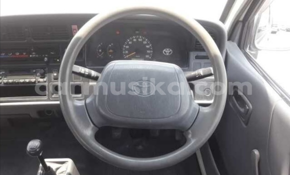 Tenga Tsaru Toyota Hiace Chena Mota in Beitbridge in Matabeleland South Tenga Tsaru Toyota Hiace Chena Mota in Beitbridge in Matabeleland South