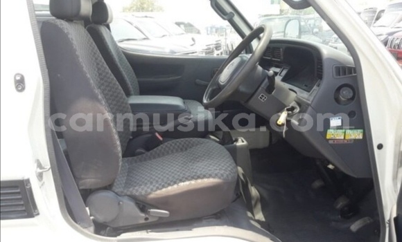 Tenga Tsaru Toyota Hiace Chena Mota in Beitbridge in Matabeleland South Tenga Tsaru Toyota Hiace Chena Mota in Beitbridge in Matabeleland South