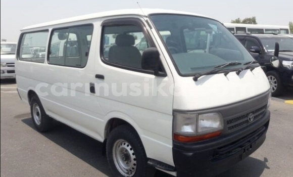 Tenga Tsaru Toyota Hiace Chena Mota in Beitbridge in Matabeleland South Tenga Tsaru Toyota Hiace Chena Mota in Beitbridge in Matabeleland South