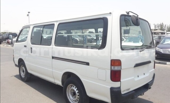 Tenga Tsaru Toyota Hiace Chena Mota in Beitbridge in Matabeleland South Tenga Tsaru Toyota Hiace Chena Mota in Beitbridge in Matabeleland South