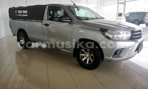 Nunua Ilio tumika Toyota Hilux Fedha Gari ndani ya Beitbridge nchini Matabeleland Kusini Nunua Ilio tumika Toyota Hilux Fedha Gari ndani ya Beitbridge nchini Matabeleland Kusini