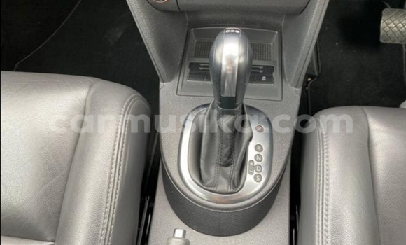 Acheter Occasion Voiture Volkswagen Touran Blanc à Beitbridge, Matabeleland South Acheter Occasion Voiture Volkswagen Touran Blanc à Beitbridge, Matabeleland South