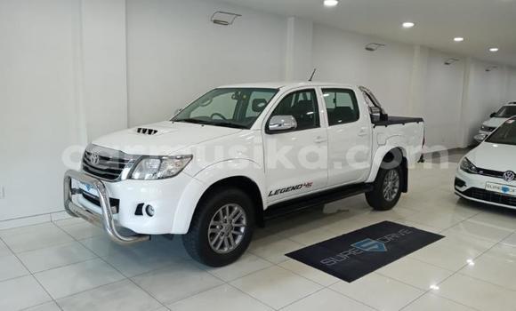 Buy Used Toyota Hilux White Car in Beitbridge in Matabeleland South Buy Used Toyota Hilux White Car in Beitbridge in Matabeleland South