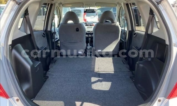 Nunua Ilio tumika Honda Fit Bluu Gari ndani ya Beitbridge nchini Matabeleland Kusini Nunua Ilio tumika Honda Fit Bluu Gari ndani ya Beitbridge nchini Matabeleland Kusini