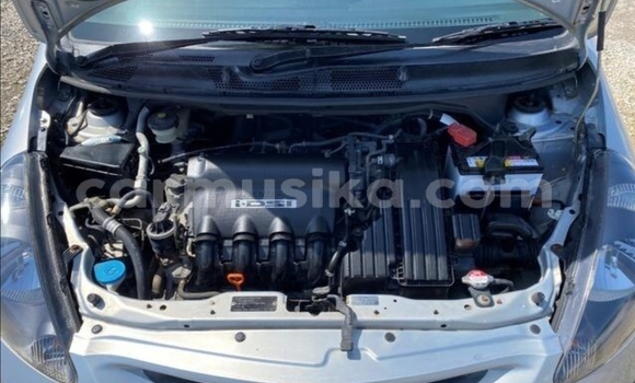 Nunua Ilio tumika Honda Fit Bluu Gari ndani ya Beitbridge nchini Matabeleland Kusini Nunua Ilio tumika Honda Fit Bluu Gari ndani ya Beitbridge nchini Matabeleland Kusini