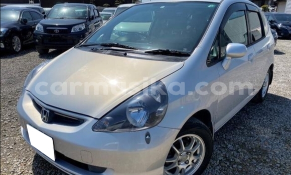 Nunua Ilio tumika Honda Fit Bluu Gari ndani ya Beitbridge nchini Matabeleland Kusini Nunua Ilio tumika Honda Fit Bluu Gari ndani ya Beitbridge nchini Matabeleland Kusini