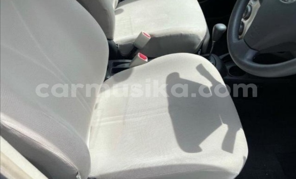 Tenga Tsaru Toyota Vitz Bhuruu Mota in Beitbridge in Matabeleland South Tenga Tsaru Toyota Vitz Bhuruu Mota in Beitbridge in Matabeleland South