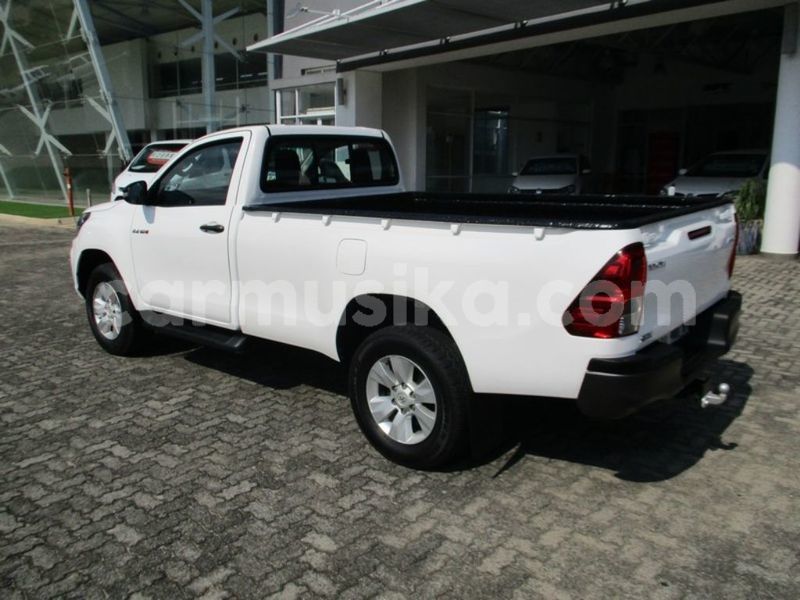 Big with watermark toyota hilux masvingo chiredzi 23125