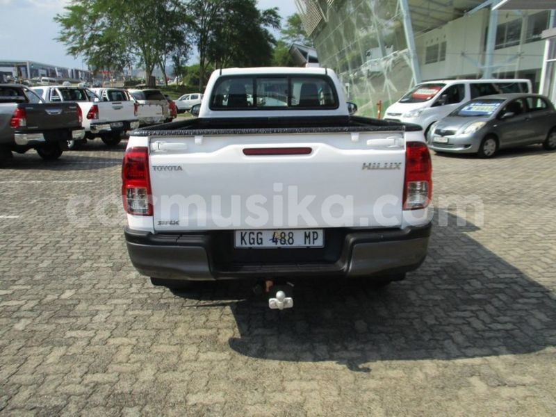 Big with watermark toyota hilux masvingo chiredzi 23125