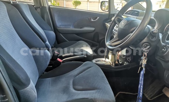 Nunua Mpya Honda Fit Bluu Gari ndani ya Harare nchini Harare Nunua Mpya Honda Fit Bluu Gari ndani ya Harare nchini Harare