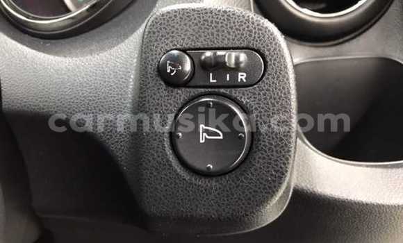 Nunua Ilio tumika Honda Fit Shuttle Bluu Gari ndani ya Beitbridge nchini Matabeleland Kusini Nunua Ilio tumika Honda Fit Shuttle Bluu Gari ndani ya Beitbridge nchini Matabeleland Kusini