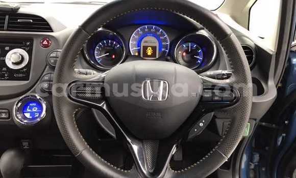 Nunua Ilio tumika Honda Fit Shuttle Bluu Gari ndani ya Beitbridge nchini Matabeleland Kusini Nunua Ilio tumika Honda Fit Shuttle Bluu Gari ndani ya Beitbridge nchini Matabeleland Kusini