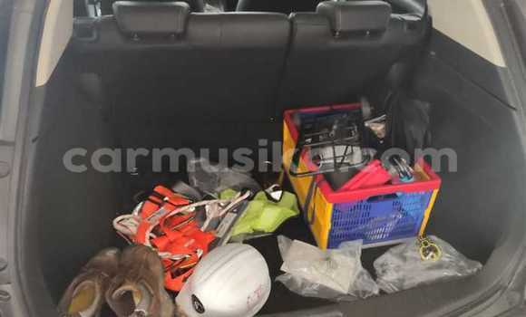 Buy Used Honda HR–V Beige Car in Beitbridge in Matabeleland South Buy Used Honda HR–V Beige Car in Beitbridge in Matabeleland South