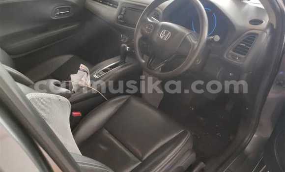 Buy Used Honda HR–V Beige Car in Beitbridge in Matabeleland South Buy Used Honda HR–V Beige Car in Beitbridge in Matabeleland South