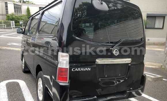 Nunua Ilio tumika Nissan Caravan Nyeusi Gari ndani ya Beitbridge nchini Matabeleland Kusini Nunua Ilio tumika Nissan Caravan Nyeusi Gari ndani ya Beitbridge nchini Matabeleland Kusini