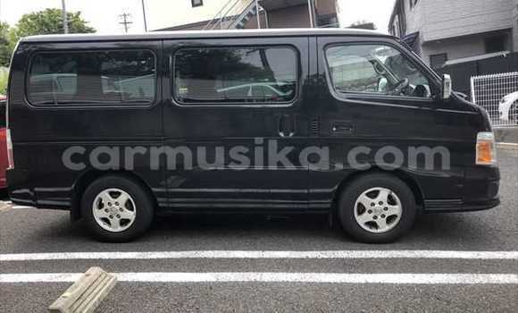 Nunua Ilio tumika Nissan Caravan Nyeusi Gari ndani ya Beitbridge nchini Matabeleland Kusini Nunua Ilio tumika Nissan Caravan Nyeusi Gari ndani ya Beitbridge nchini Matabeleland Kusini