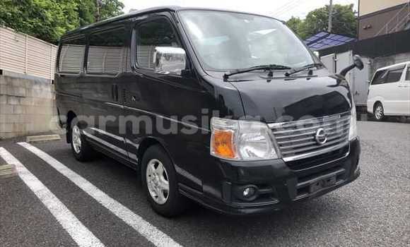 Nunua Ilio tumika Nissan Caravan Nyeusi Gari ndani ya Beitbridge nchini Matabeleland Kusini Nunua Ilio tumika Nissan Caravan Nyeusi Gari ndani ya Beitbridge nchini Matabeleland Kusini