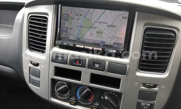 Nunua Ilio tumika Nissan Caravan Nyeusi Gari ndani ya Beitbridge nchini Matabeleland Kusini Nunua Ilio tumika Nissan Caravan Nyeusi Gari ndani ya Beitbridge nchini Matabeleland Kusini