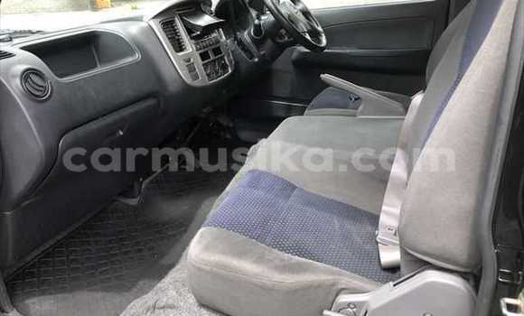 Nunua Ilio tumika Nissan Caravan Nyeusi Gari ndani ya Beitbridge nchini Matabeleland Kusini Nunua Ilio tumika Nissan Caravan Nyeusi Gari ndani ya Beitbridge nchini Matabeleland Kusini