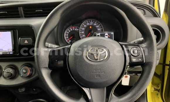 Acheter Occasion Voiture Toyota Vitz Beige à Beitbridge, Matabeleland South Acheter Occasion Voiture Toyota Vitz Beige à Beitbridge, Matabeleland South