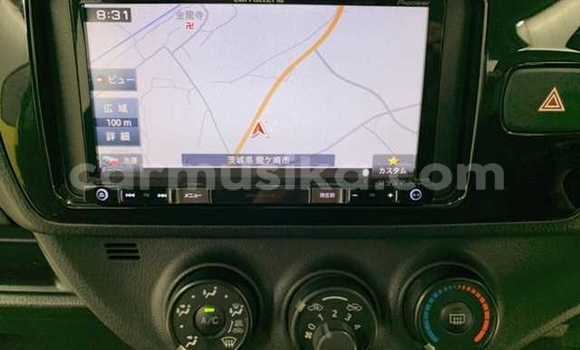 Acheter Occasion Voiture Toyota Vitz Beige à Beitbridge, Matabeleland South Acheter Occasion Voiture Toyota Vitz Beige à Beitbridge, Matabeleland South