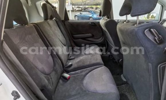 Buy Used Honda Jazz White Car in Harare in Harare Buy Used Honda Jazz White Car in Harare in Harare