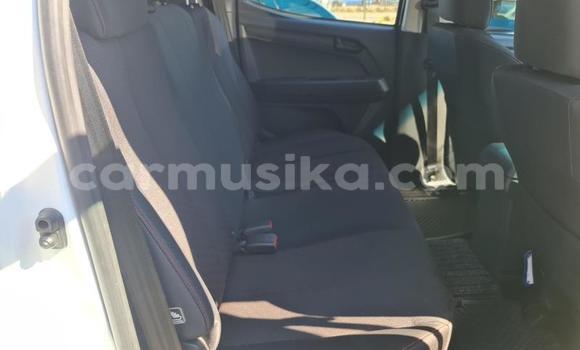 Nunua Ilio tumika Isuzu KB Nyeupe Gari ndani ya Beitbridge nchini Matabeleland Kusini Nunua Ilio tumika Isuzu KB Nyeupe Gari ndani ya Beitbridge nchini Matabeleland Kusini