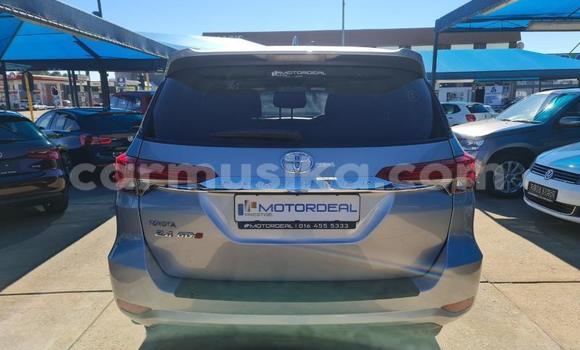 Nunua Ilio tumika Toyota Fortuner Nyingine Gari ndani ya Beitbridge nchini Matabeleland Kusini Nunua Ilio tumika Toyota Fortuner Nyingine Gari ndani ya Beitbridge nchini Matabeleland Kusini