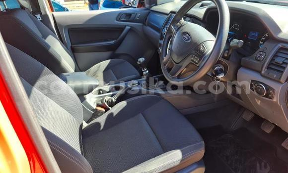 Buy Used Ford Everest Red Car in Beitbridge in Matabeleland South Buy Used Ford Everest Red Car in Beitbridge in Matabeleland South