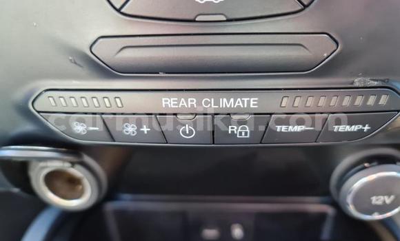 Buy Used Ford Everest Red Car in Beitbridge in Matabeleland South Buy Used Ford Everest Red Car in Beitbridge in Matabeleland South